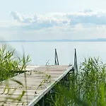 Nyaraló House - Private At Balaton Balatonakarattya