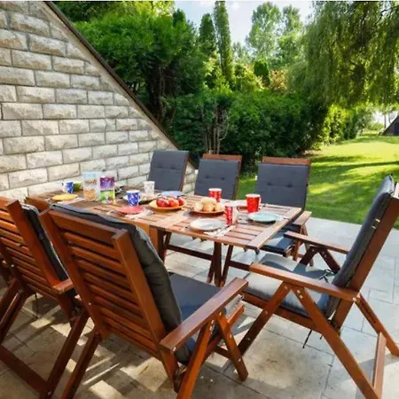 House - Private At Balaton Balatonakarattya