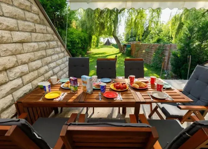 House - Private At Balaton Balatonakarattya